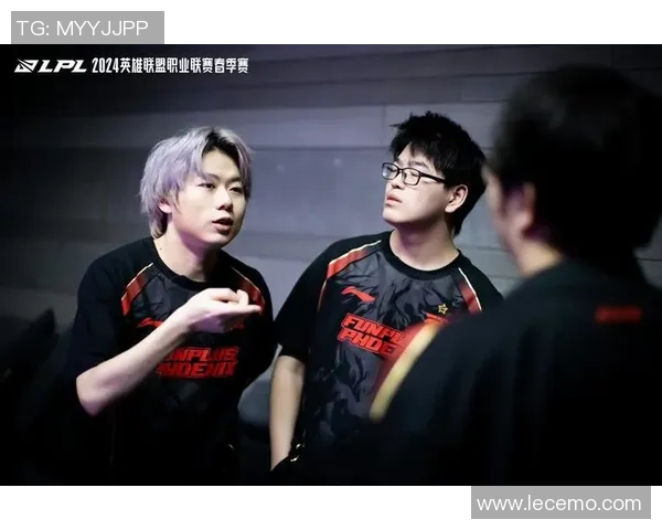 FPX战队在英雄联盟赛场上的整体压制表现与战术得失分析